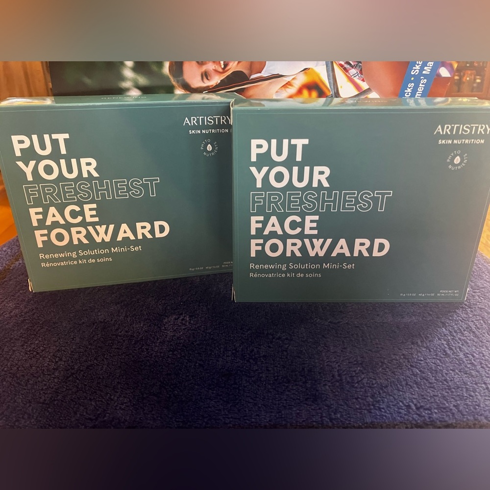 NIB Renewing Skincare Solutions Mini Set